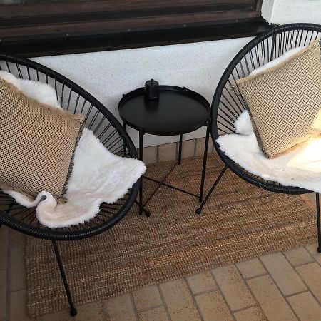Modernes Apartment Mit Traumhaftem Blick Ins Gruene Bräunlingen Exteriör bild