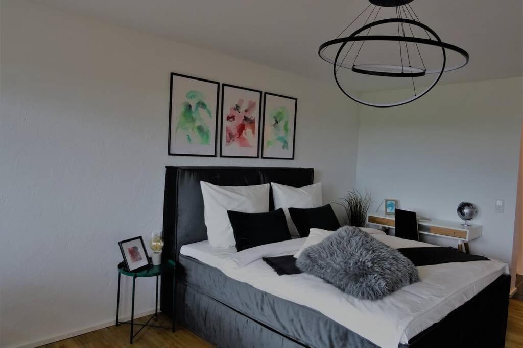 Modernes Apartment Mit Traumhaftem Blick Ins Gruene Bräunlingen Exteriör bild